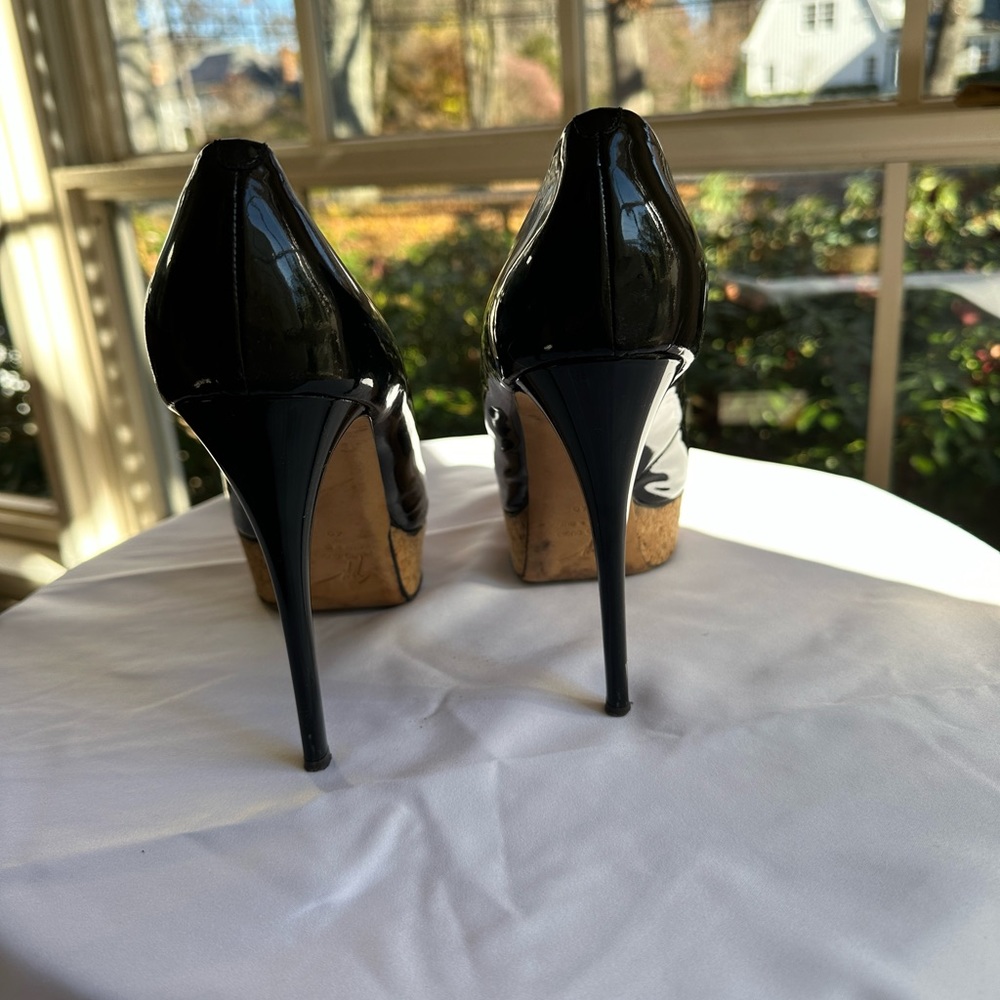 Giuseppe Zanotti black patent leather cork platform heels - Picture 8 of 8